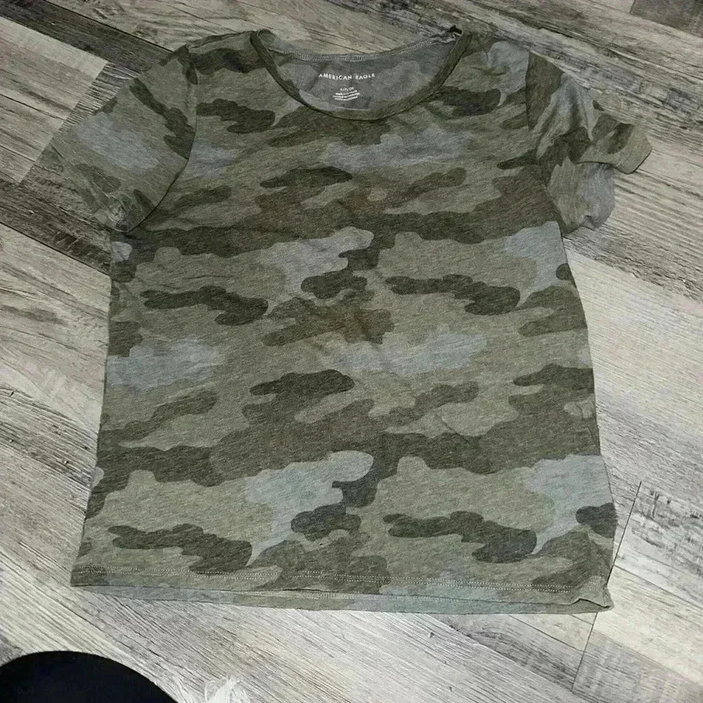 American Eagle Camo shirt